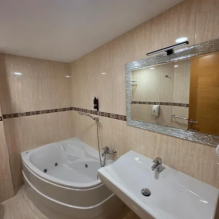 Santa Catalina By Bossh Hotels! 2*