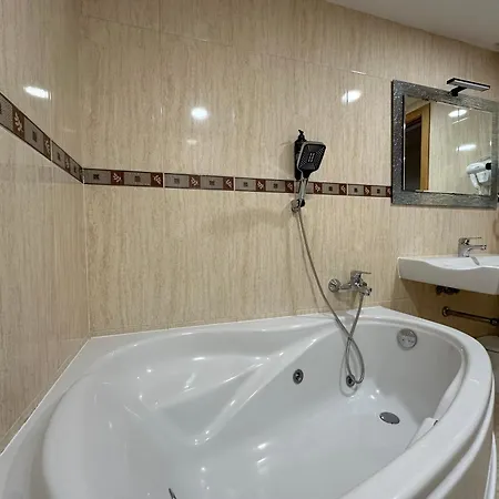 Ξενοδοχείο Santa Catalina By Bossh Hotels! 2*